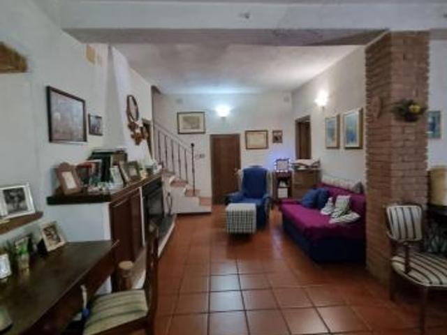 Villa Indipendente in vendita a Casole d'Elsa, Siena