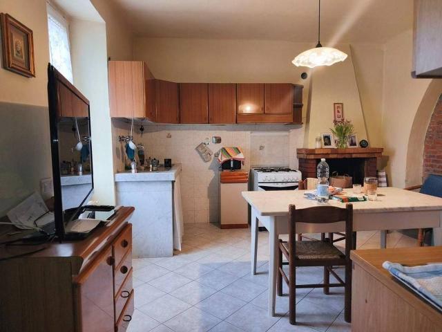 Villa Indipendente in vendita a Cerreta, Castelnuovo Magra
