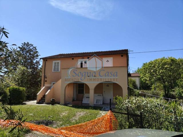 Villa Indipendente in vendita a Cerreta, Castelnuovo Magra