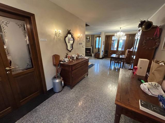 Villa Indipendente in vendita a Unione Comuni Modenesi Area Nord, Cavezzo