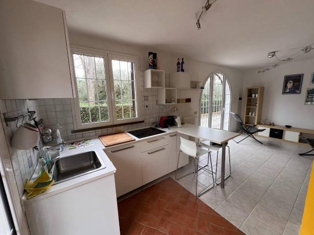 Villa Indipendente in vendita a Cecina, Toscana