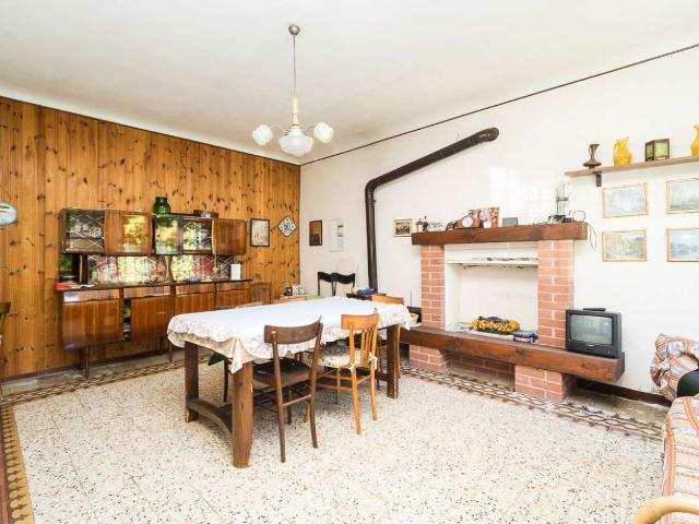 Villa Indipendente in vendita a Piemonte, Asti