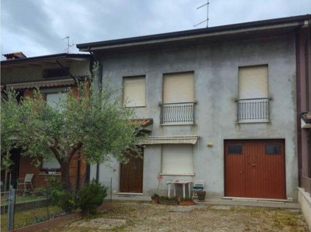 Villa Indipendente in vendita a Cella, Cesenatico
