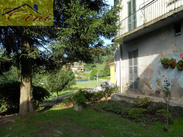 Villa Indipendente in vendita a Colle Brianza, Lombardia