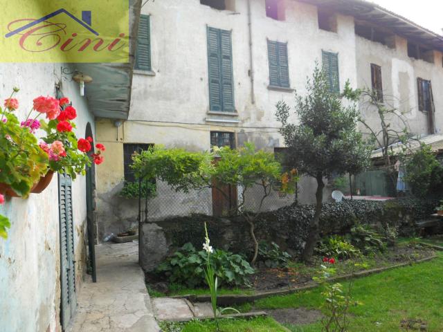 Villa Indipendente in vendita a Colle Brianza, Lombardia