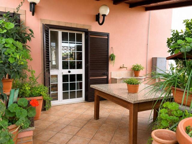 Villa Indipendente in vendita a Cori, Latina