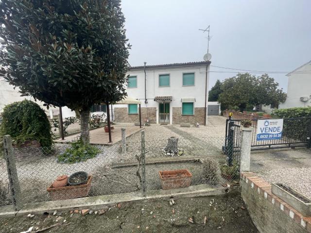 Villa Indipendente in vendita a Ferrara, Reggio Emilia