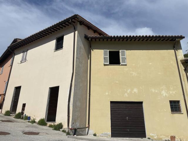 Villa Indipendente in vendita a Cifo, Foligno