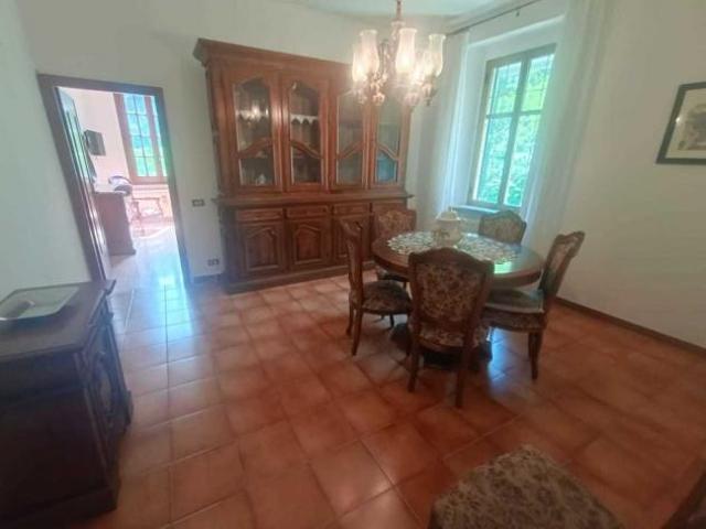 Appartamento in vendita a Follo, La Spezia