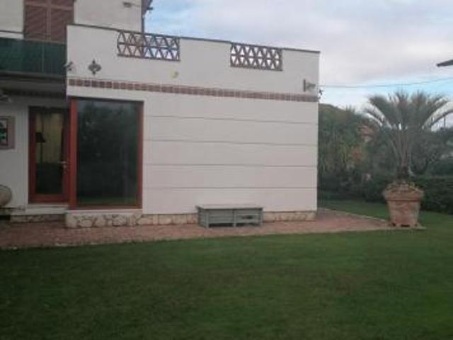 Villa Indipendente in vendita a Luni, Liguria