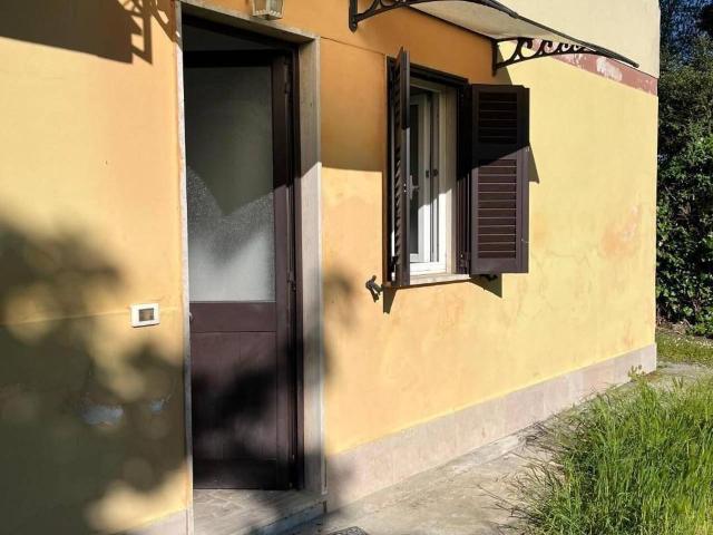 Villa Indipendente in vendita a Cinque Vie, Marina Di Massa