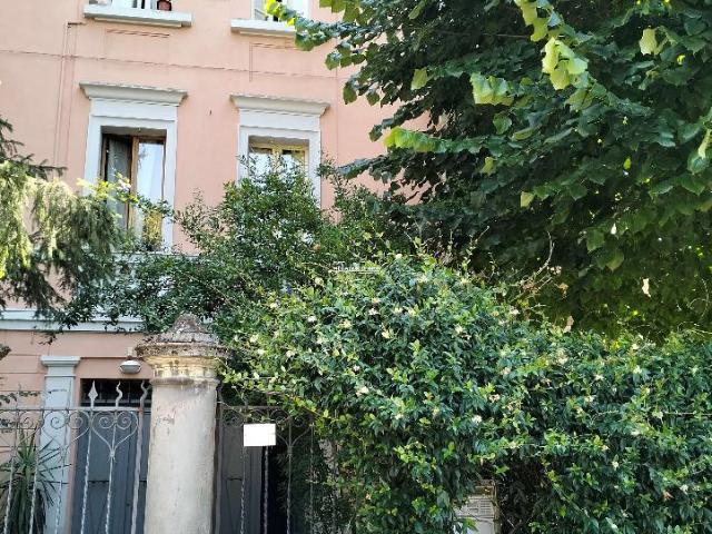 Villa Indipendente in vendita a Crocetta-San Lazzaro-Modena Est, Modena