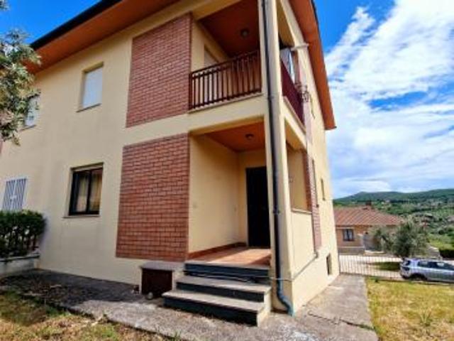 Appartamento in vendita a Montecchio, Terni