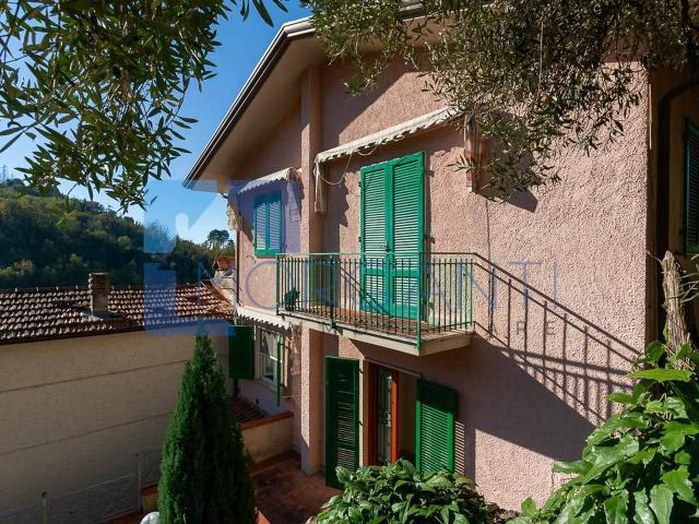 Villa Indipendente in vendita a Castello, Tonfano