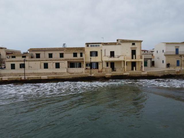 Appartamento in vendita a Cava D'aliga, Sicilia