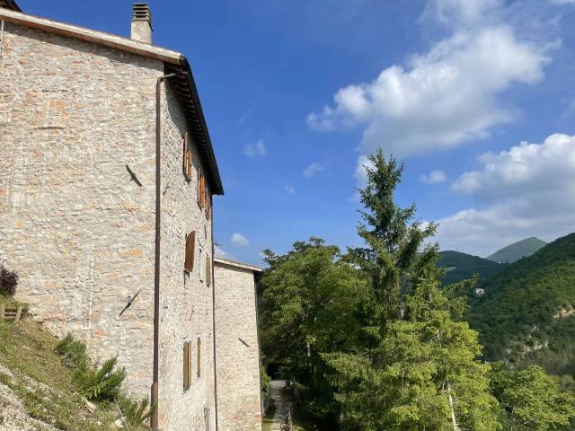 Villa Indipendente in vendita a Sellano, Umbria