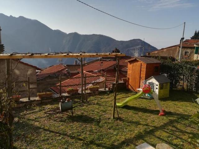 Appartamento in vendita a Seravezza, Toscana