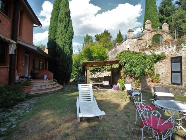 Villa Indipendente in vendita a Petriccio, Siena