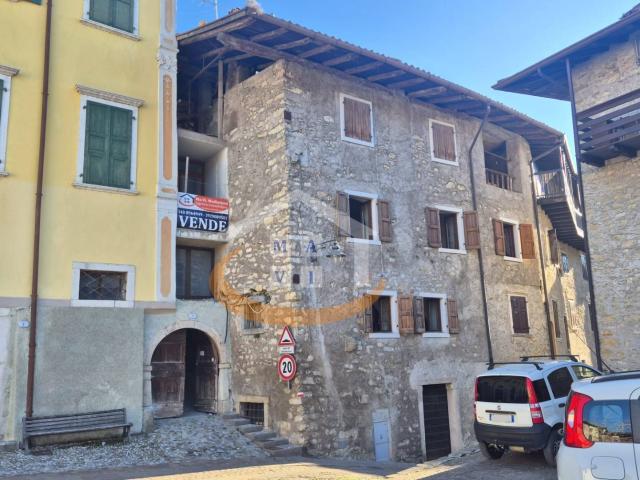 Villa Indipendente in vendita a Comunità Alto Garda e Ledro, Tenno