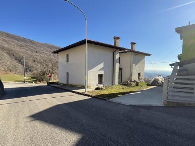 Appartamento in vendita a Torreano, Friuli-Venezia Giulia