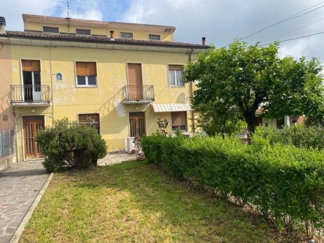 Appartamento in vendita a Castel San Giovanni, Reggio Emilia