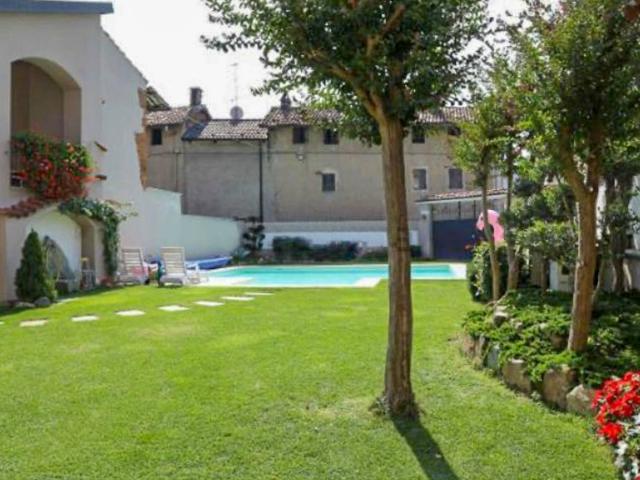 Villa Indipendente in vendita a Piemonte, Biella