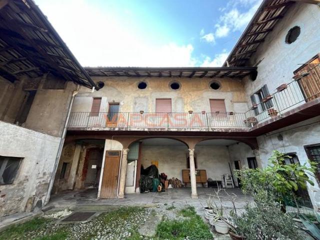 Villa Indipendente in vendita a Martinengo, Lombardia
