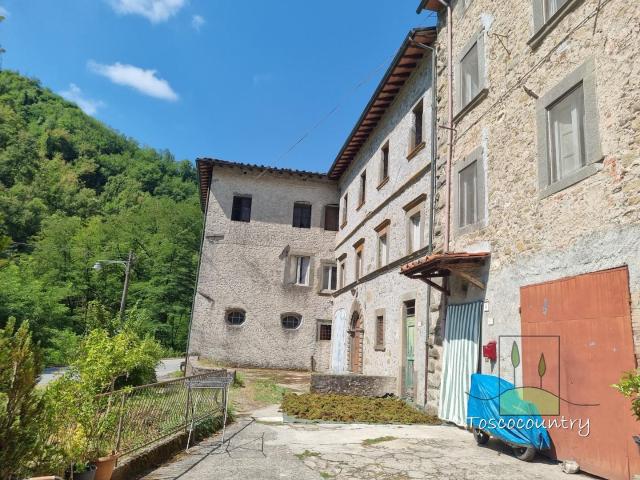 Casa in vendita a Unione dei comuni Media Valle del Serchio, Pescaglia