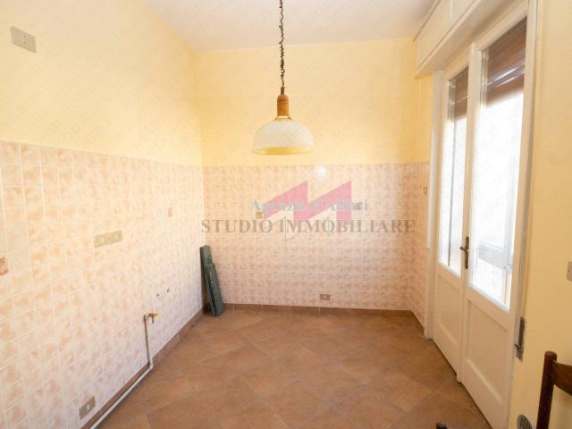 Villa Indipendente in vendita a Ostiglia, Lombardia