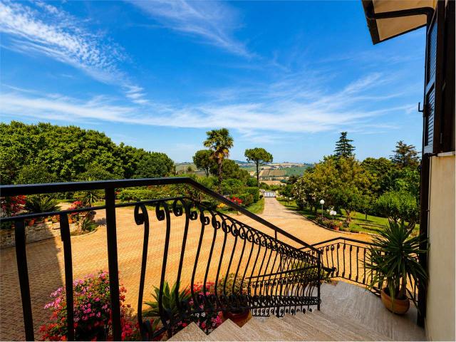 Villa Indipendente in affitto a Marche, Pesaro E Urbino