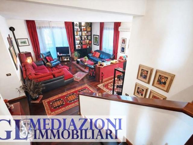 Villa Indipendente in vendita a Noale, Veneto