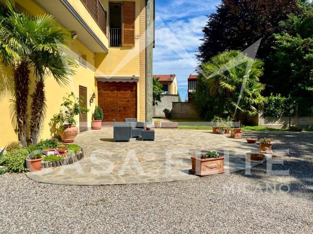 Villa Indipendente in vendita a Boffalora Sopra Ticino, Lombardia