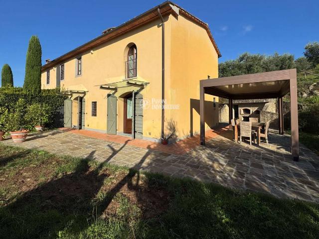 Villa Indipendente in vendita a Pontenuovo, Pistoia