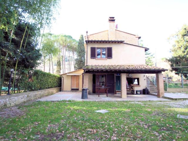 Casa in vendita a Volterra, Toscana