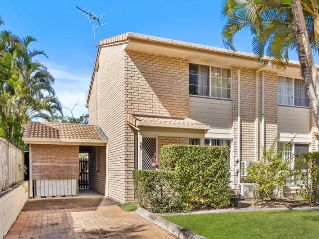 Townhouse for sale in Toombul, Queensland
