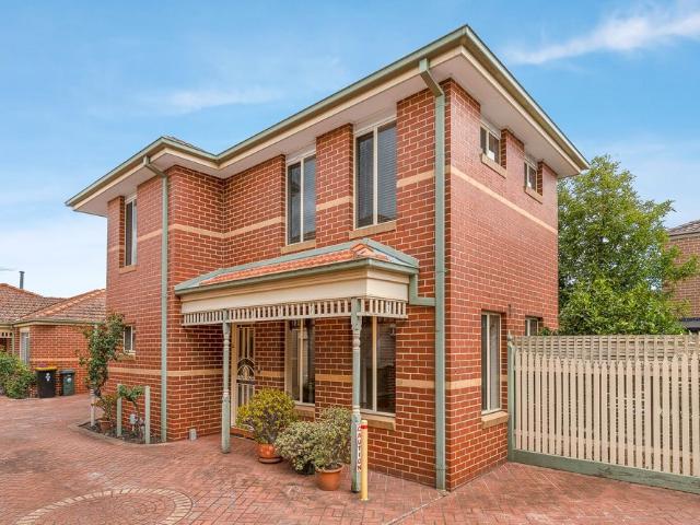 Townhouse for rent in Camerons Creek, Victoria