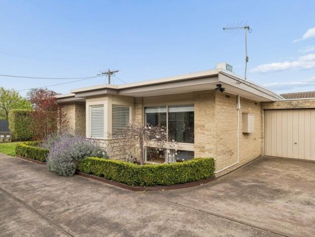 Apartment for sale in Mornington, Melbourne