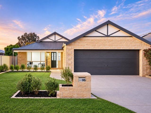 House for sale in Yarrawonga, Shire of Moira