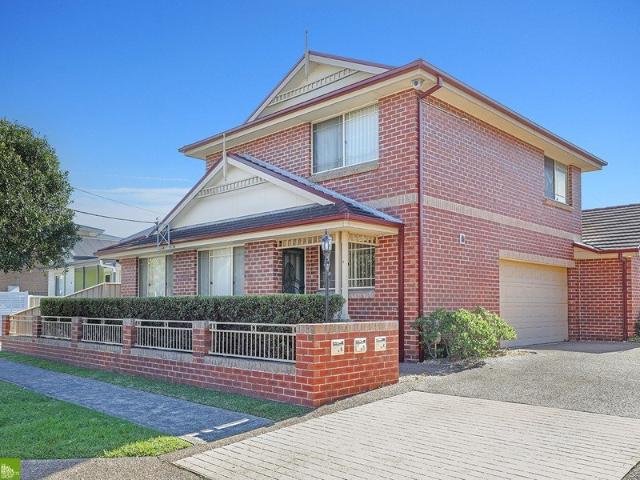 Townhouse for sale in Wollongong West, New South Wales