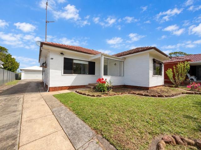 House for sale in Fairy Meadow, Wollongong City Council