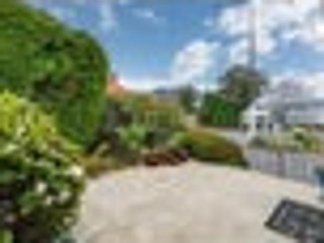 House for sale in Otakou