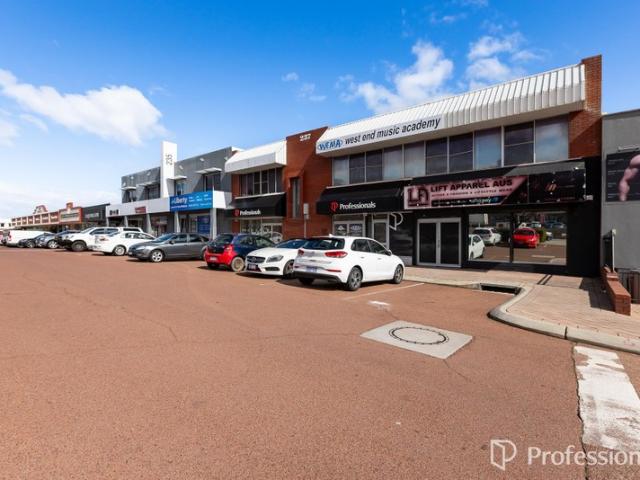 Retail for rent in Stirling, Western Australia