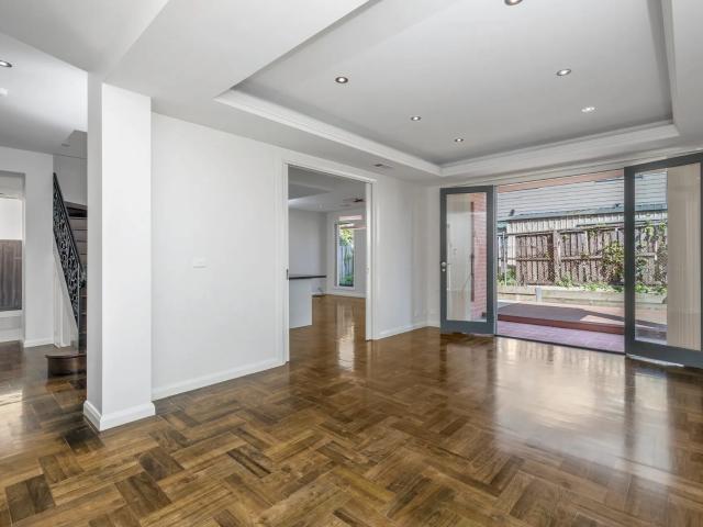 Townhouse for rent in Doncaster East, Melbourne