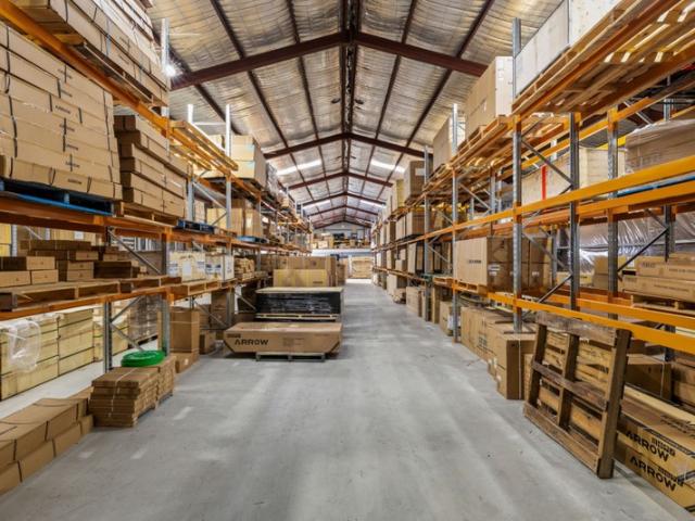Warehouse for rent in Ambergate, New South Wales