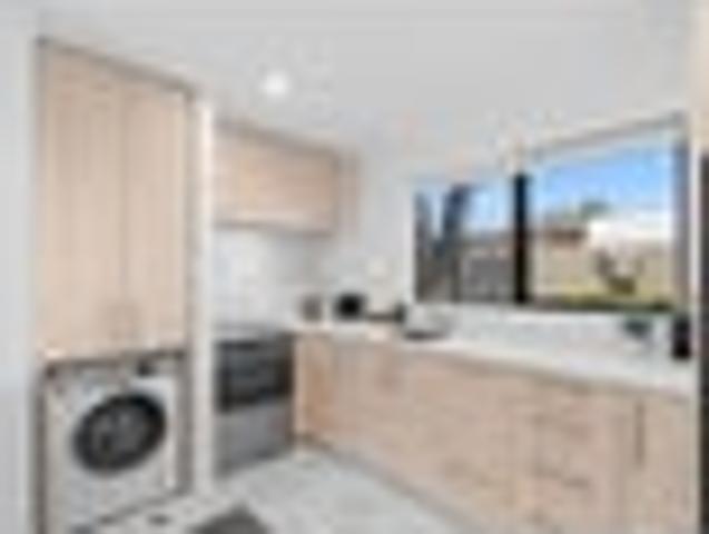 Townhouse for sale in Saint Albans, Canterbury