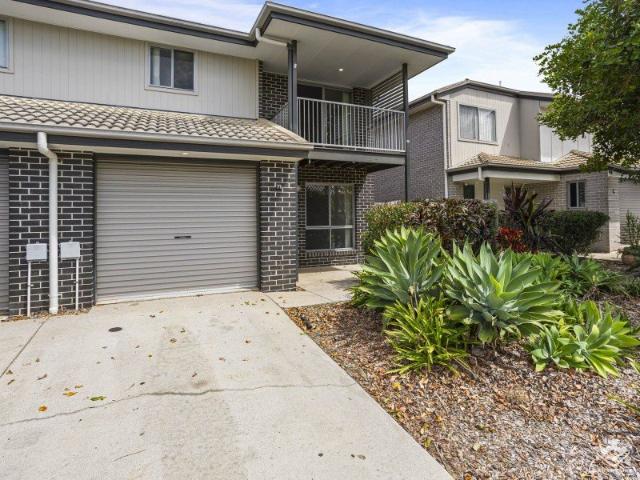 Townhouse for sale in Toombul, Queensland