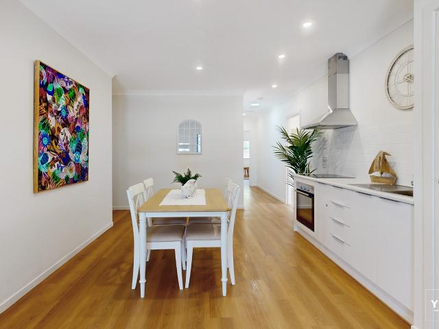 Flat for sale in Deagon