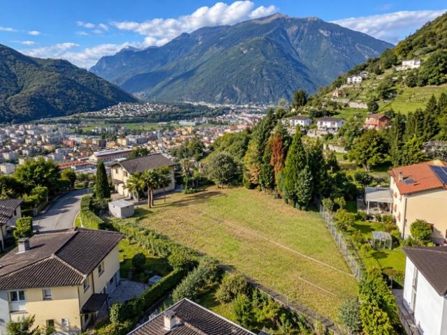 Grundstück kaufen in Bàltich, Bellinzona