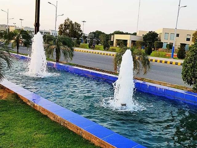 Land for sale in Bahria Orchard, مانّک