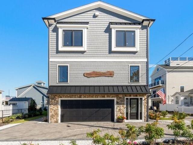 House for sale in Post Island, Quincy